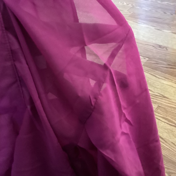 Speechless Fuchsia Sleeveless Semi Sheer Hi~Lo Twist Front Blouse Size L - Picture 5 of 5